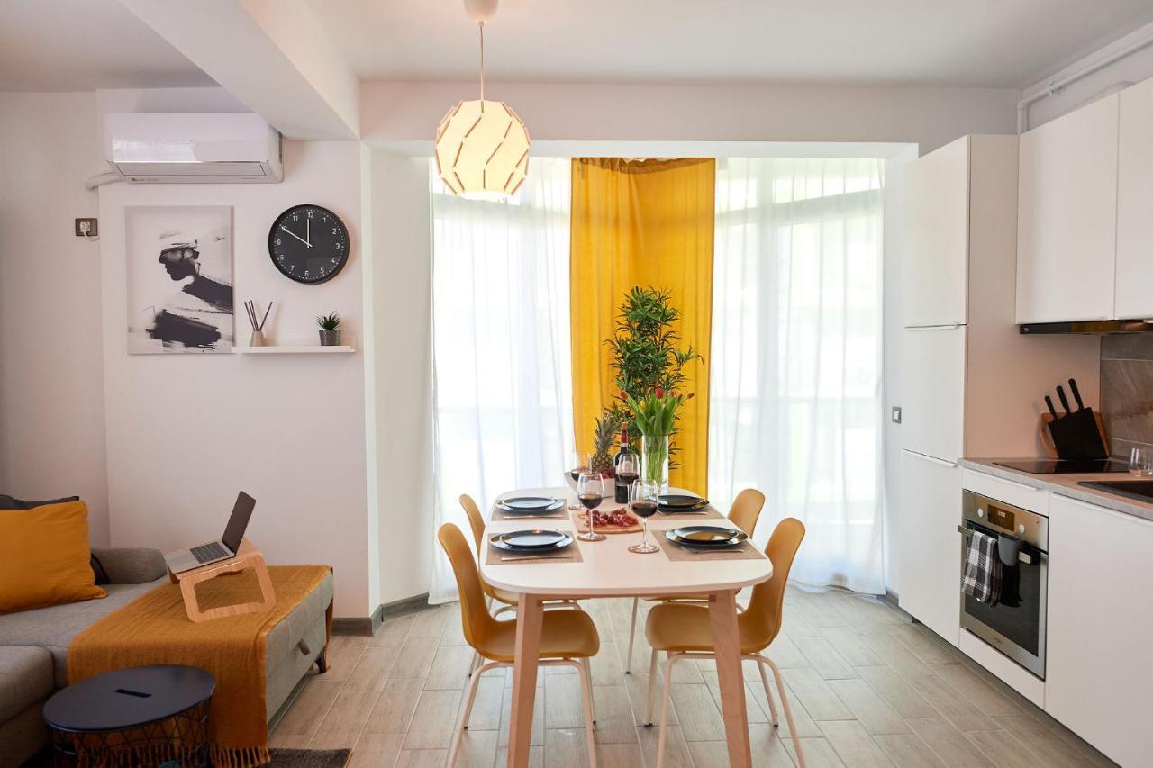 Fineloft Sea View Apartment-Spa N Pools Beach Resort Năvodari Buitenkant foto