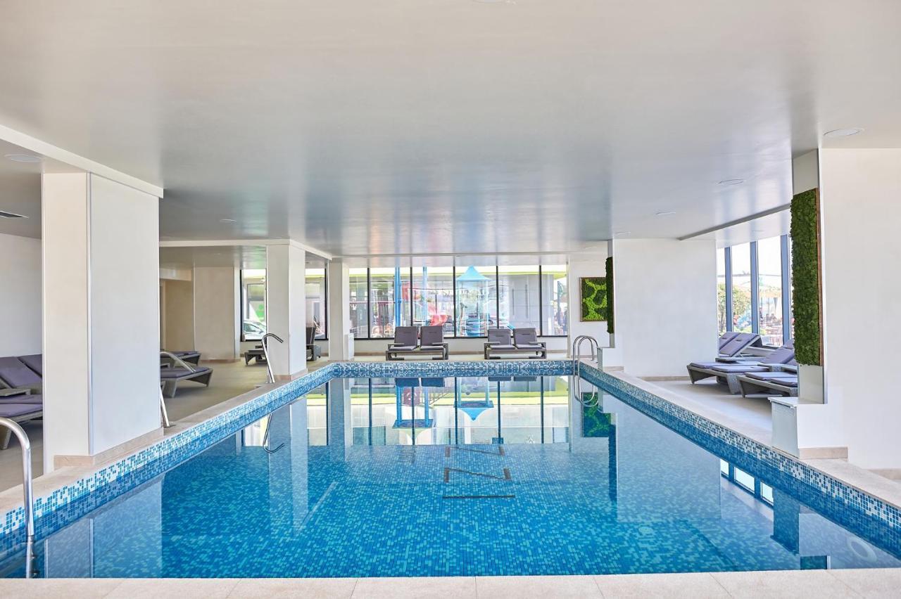 Fineloft Sea View Apartment-Spa N Pools Beach Resort Năvodari Buitenkant foto